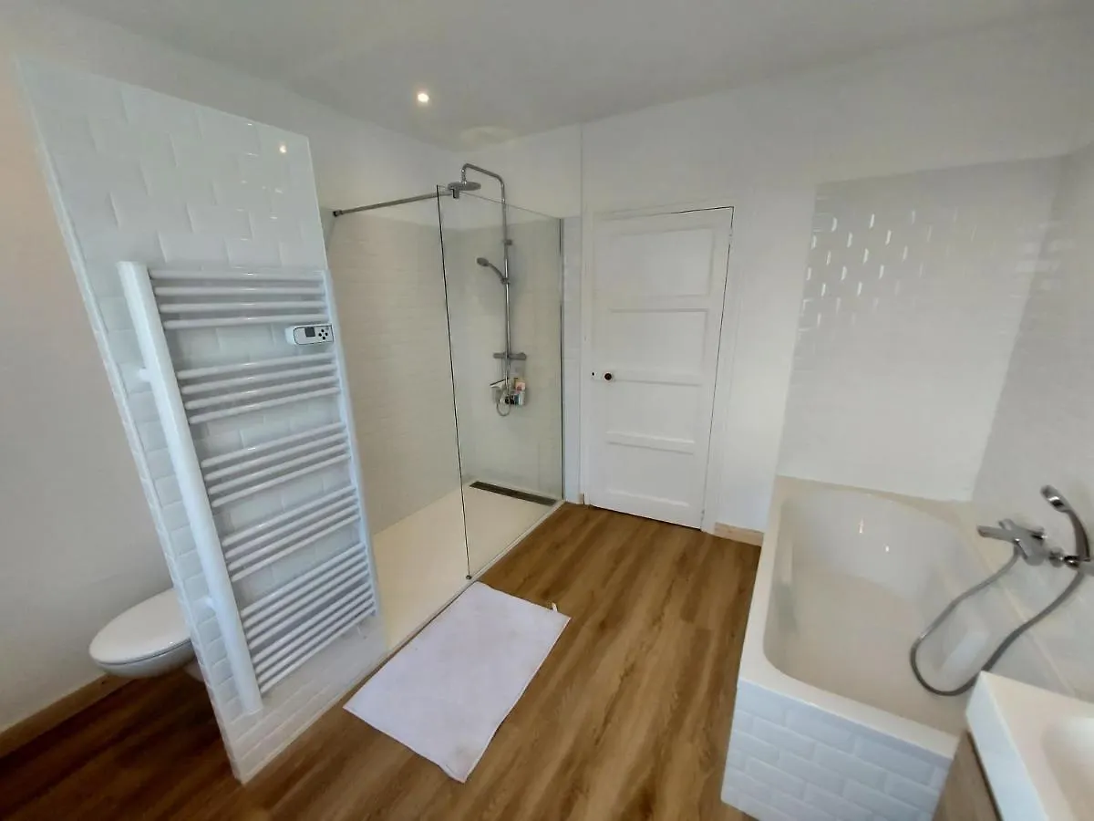 Maison Au Coeur Du Bourg, Plages A Pied Plougasnou Holiday home