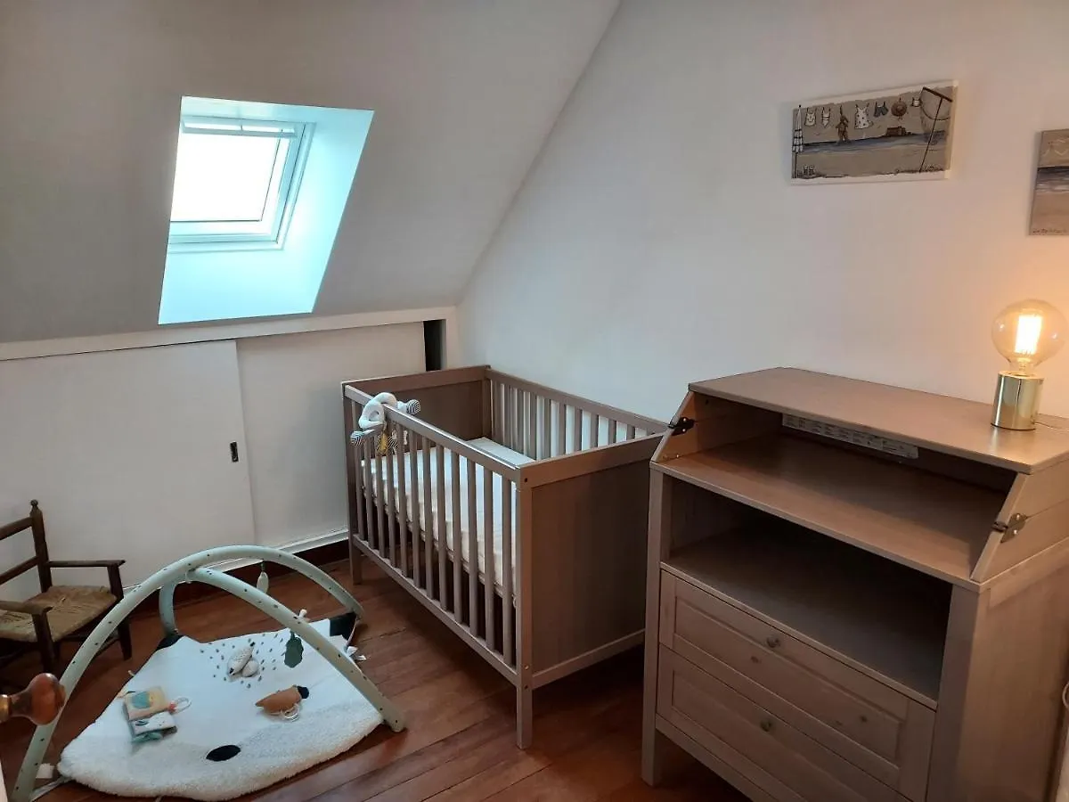 Maison Au Coeur Du Bourg, Plages A Pied Plougasnou Holiday home