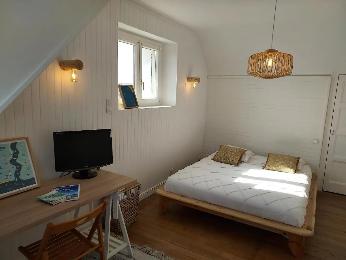 Vakantiehuis Maison Au Coeur Du Bourg, Plages A Pied Plougasnou
